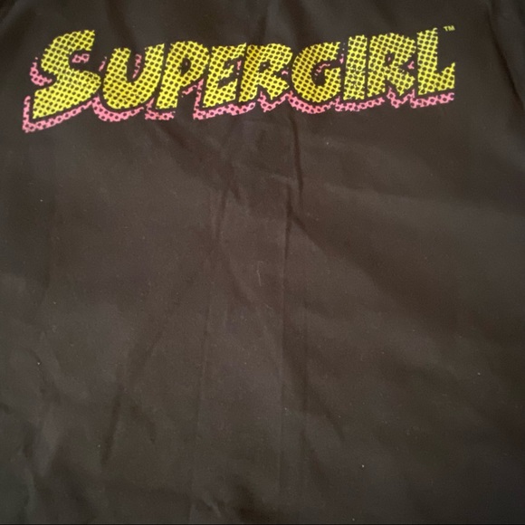 Supergirl Black Tee Shirt Junior size XXL (19) - Picture 4 of 8